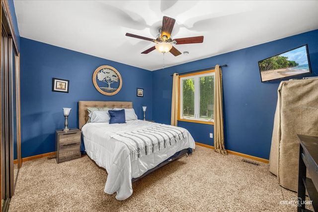 7N035 Smith Street, South Elgin, IL 60177