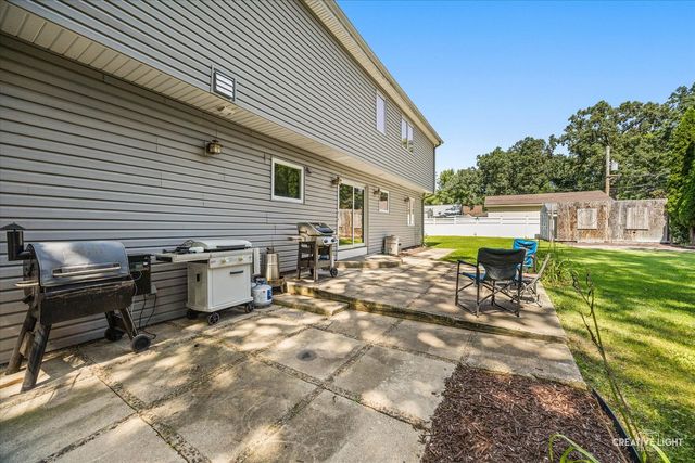 7N035 Smith Street, South Elgin, IL 60177