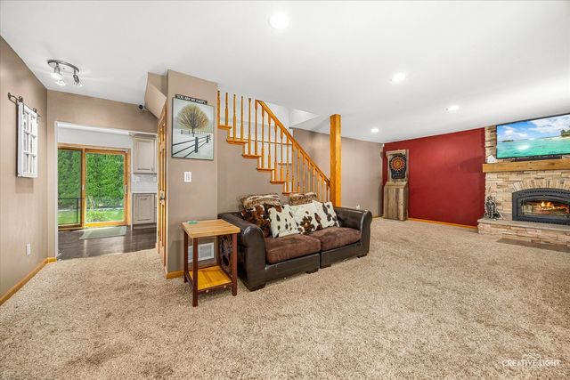 7N035 Smith Street, South Elgin, IL 60177
