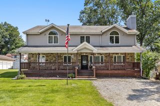 7N035 Smith Street, South Elgin, IL 60177