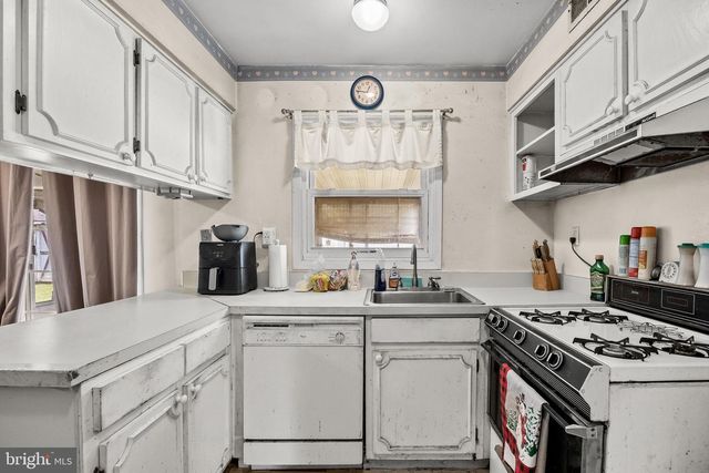 13 GALLERY LN, Willingboro, NJ 08046