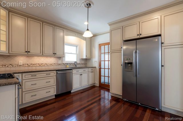 610 Blunk Street, Plymouth, MI 48170