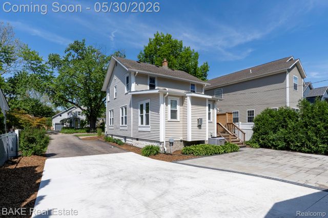 610 Blunk Street, Plymouth, MI 48170