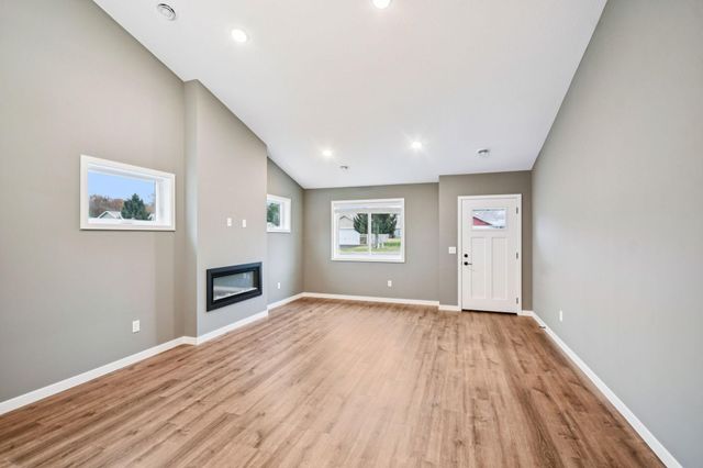 917 Gable Street, Taylors Falls, MN 55084