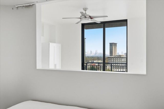 3040 Peachtree NW Road 805, Atlanta, GA 30305