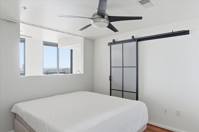 3040 Peachtree NW Road 805, Atlanta, GA 30305