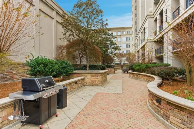 3040 Peachtree NW Road 805, Atlanta, GA 30305