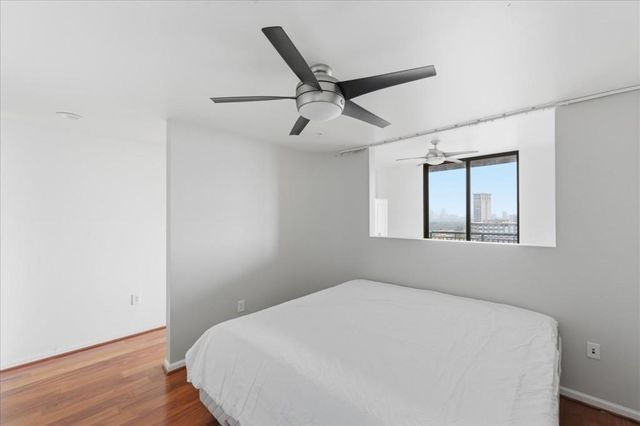 3040 Peachtree NW Road 805, Atlanta, GA 30305