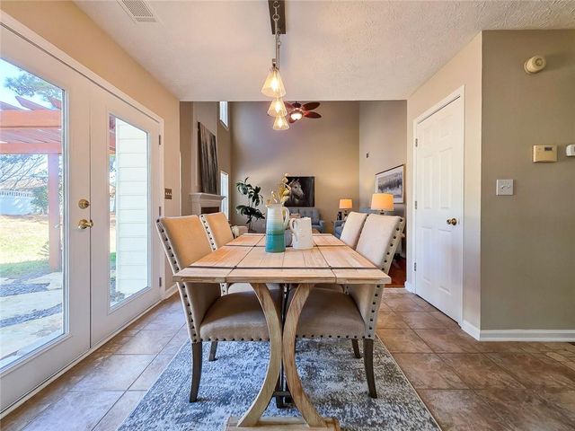 1010 Hidden Pond Lane, Roswell, GA 30075