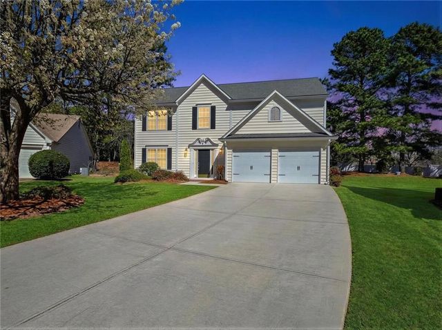 1010 Hidden Pond Lane, Roswell, GA 30075