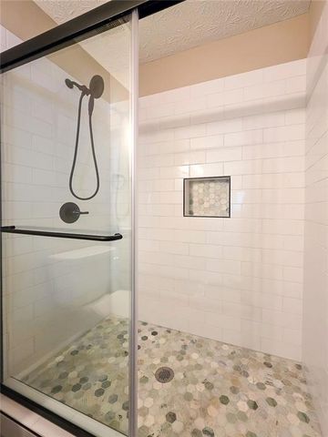 1010 Hidden Pond Lane, Roswell, GA 30075