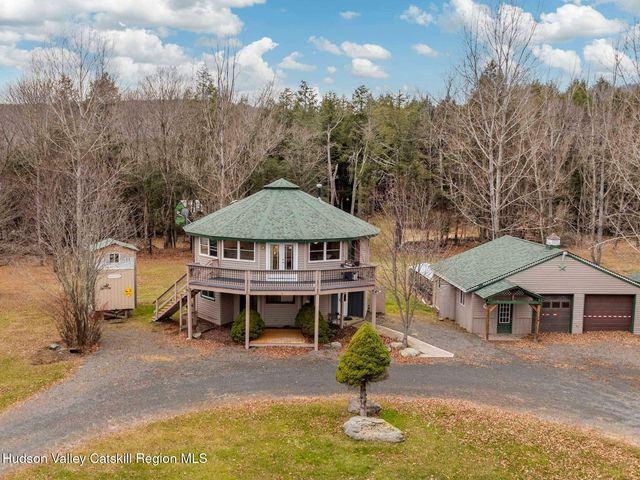 215 Siam Road, Windham, NY 12496