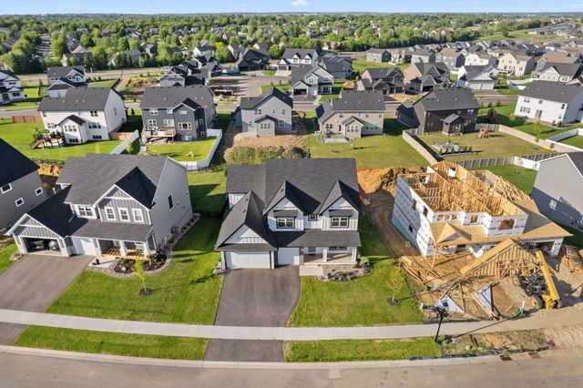 17940 Headwaters Drive, Lakeville, MN 55044