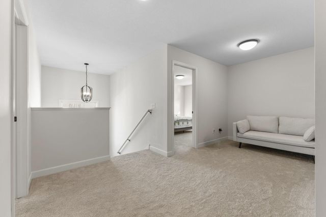 17940 Headwaters Drive, Lakeville, MN 55044