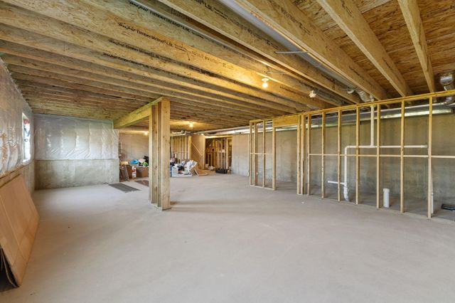17940 Headwaters Drive, Lakeville, MN 55044