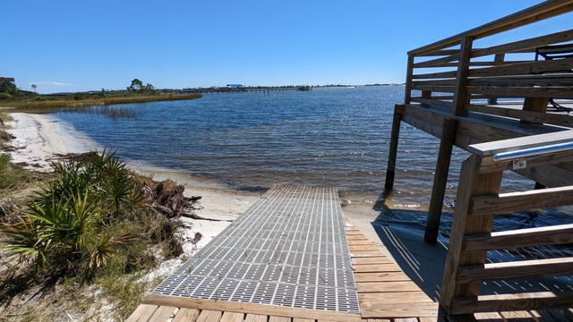 917 Lajolla Lane, Mary Esther, FL 32569