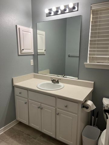 917 Lajolla Lane, Mary Esther, FL 32569