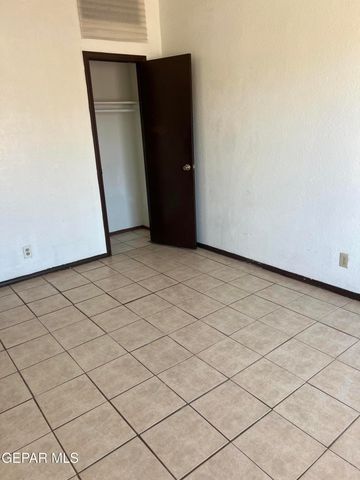 861 BARANDAL Drive 2, El Paso, TX 79907