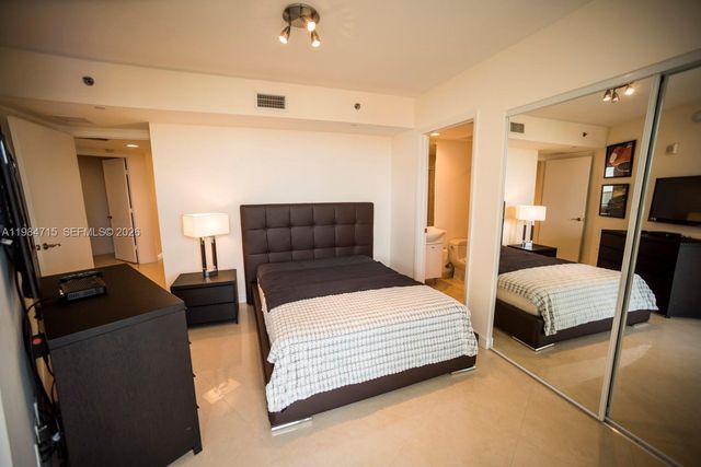 17201 Collins Ave 2104, Sunny Isles Beach, FL 33160