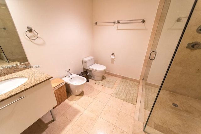 17201 Collins Ave 2104, Sunny Isles Beach, FL 33160