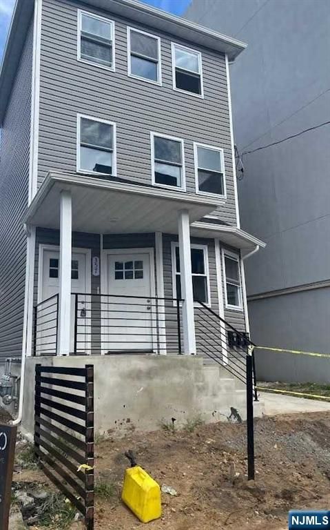 357 Hamilton Avenue 2nd Floor, Paterson, NJ 07501