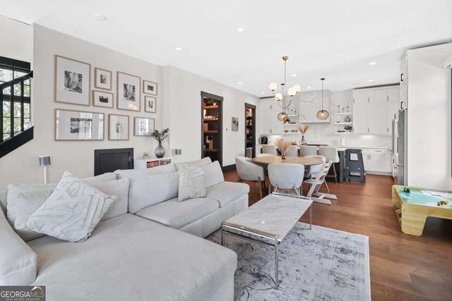 11292 Serenbe Lane, Chattahoochee Hills, GA 30268