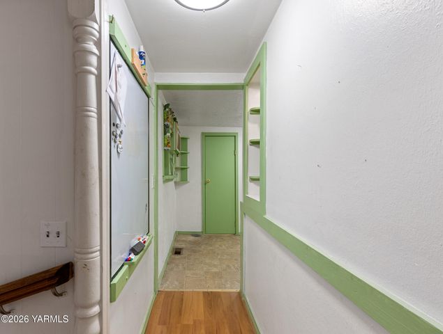 2404 Willow St, Yakima, WA 98902