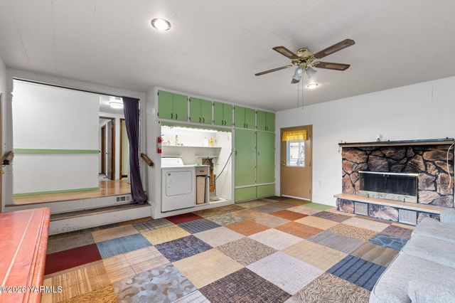 2404 Willow St, Yakima, WA 98902