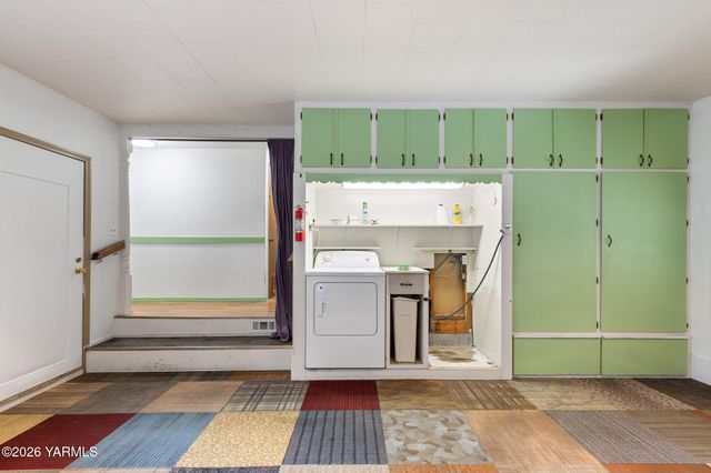 2404 Willow St, Yakima, WA 98902