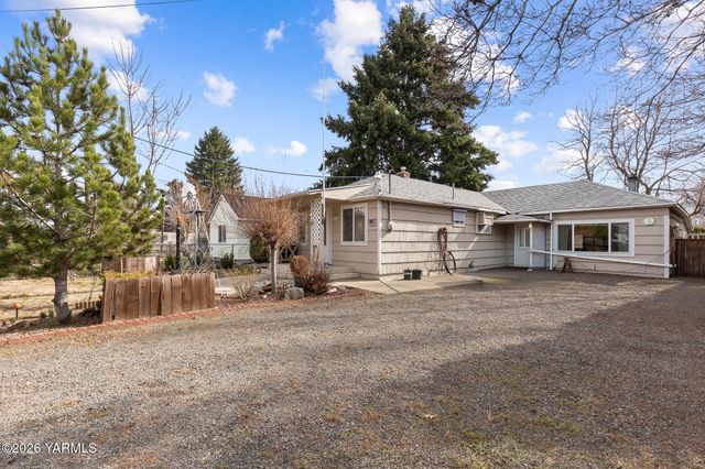 2404 Willow St, Yakima, WA 98902