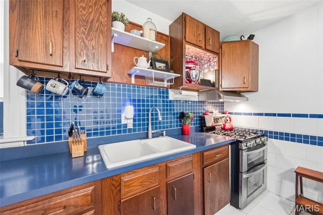 4973 Arsenal Street, St Louis, MO 63139