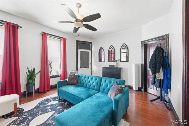 4973 Arsenal Street, St Louis, MO 63139