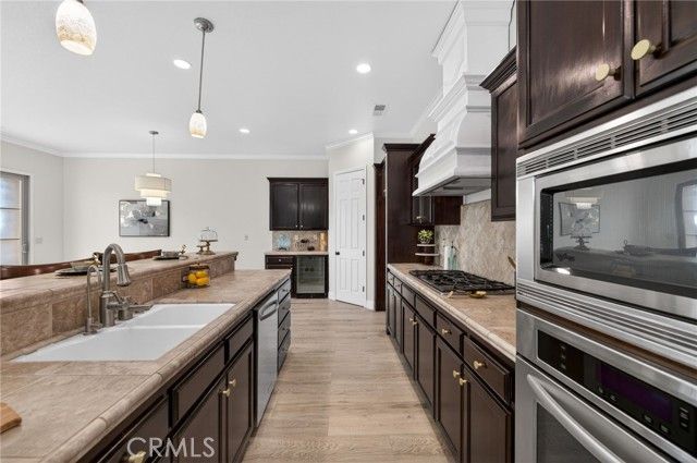 1563 E Via Mirasol, Fresno, CA 93730