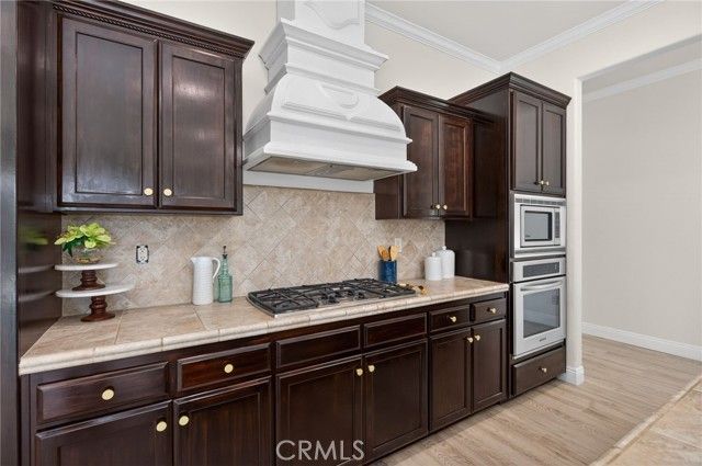 1563 E Via Mirasol, Fresno, CA 93730