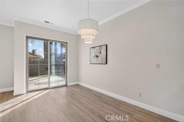 1563 E Via Mirasol, Fresno, CA 93730