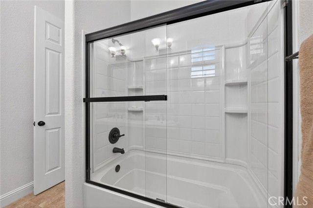 1563 E Via Mirasol, Fresno, CA 93730