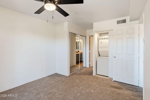 3601 W TIERRA BUENA Lane 241, Phoenix, AZ 85053