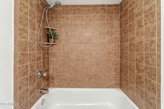 3601 W TIERRA BUENA Lane 241, Phoenix, AZ 85053