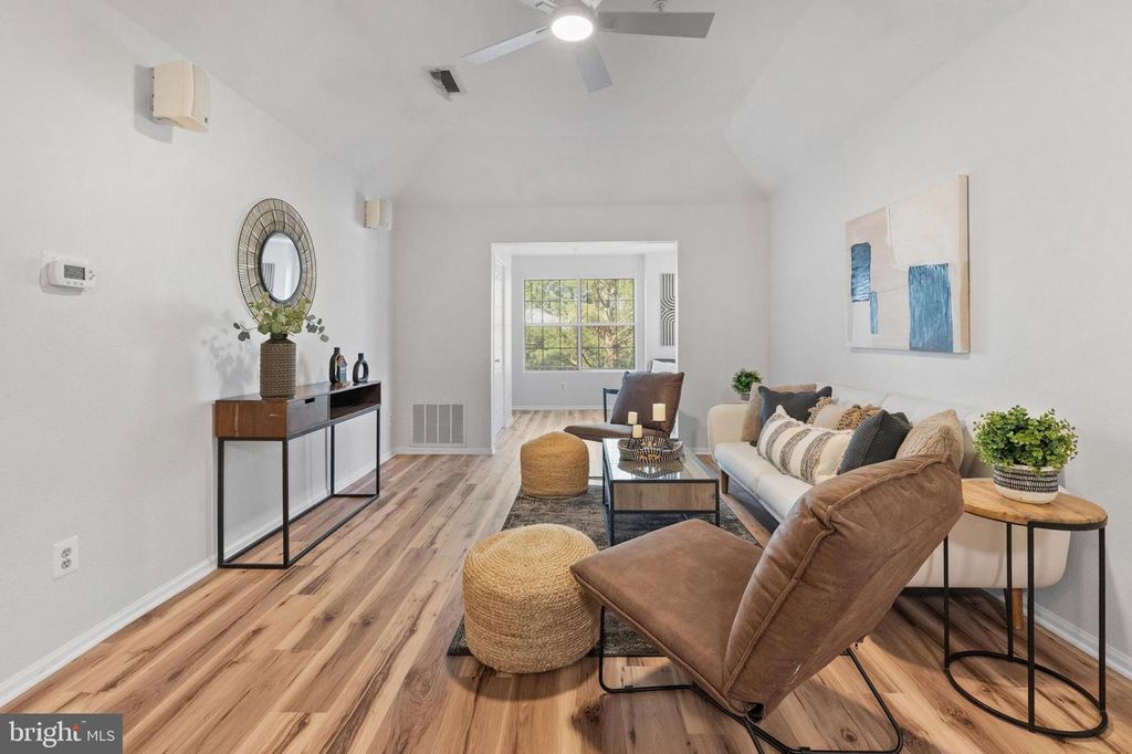 Image 2 of property listing at 304-P CANTERBURY RD #304-P, Bel Air, MD 21014