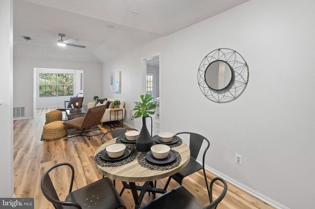 Image 3 of property listing at 304-P CANTERBURY RD #304-P, Bel Air, MD 21014