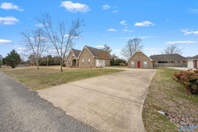 61 Old Mill Way, Fayetteville, TN 37334