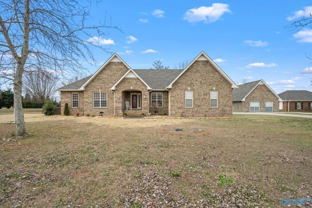 61 Old Mill Way, Fayetteville, TN 37334