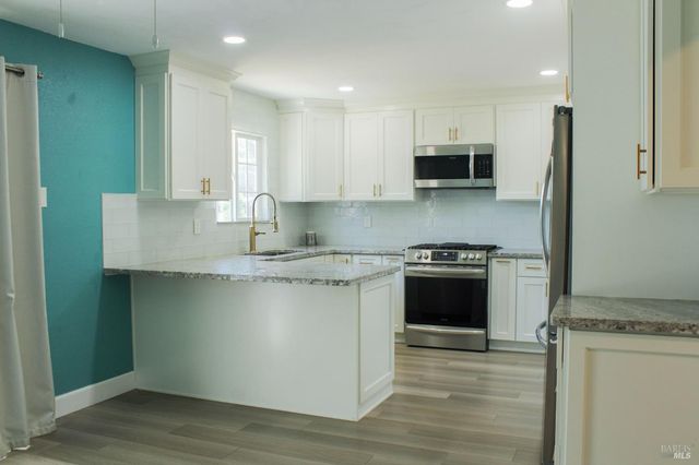 109 KEARNEY Way, Vacaville, CA 95687