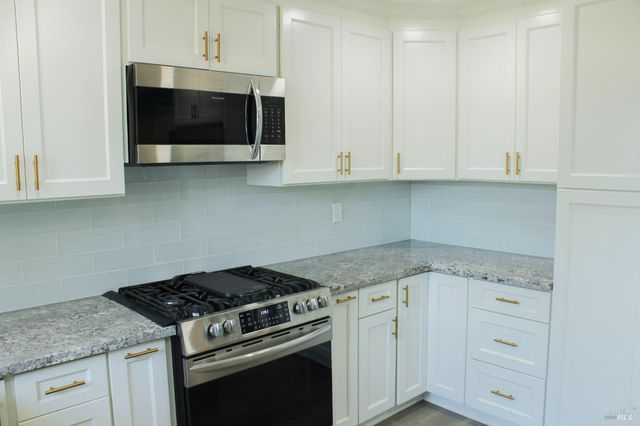 109 KEARNEY Way, Vacaville, CA 95687