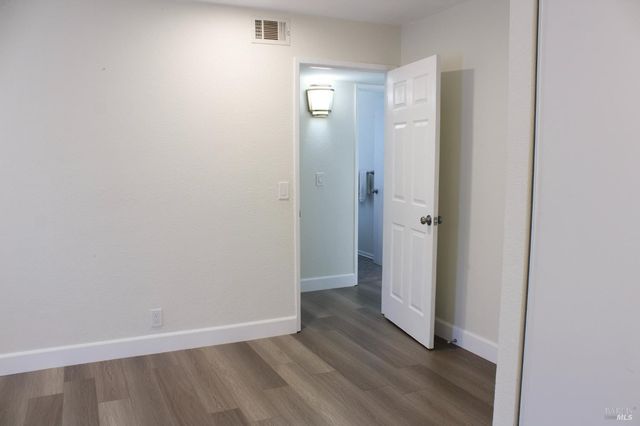 109 KEARNEY Way, Vacaville, CA 95687