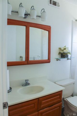 109 KEARNEY Way, Vacaville, CA 95687