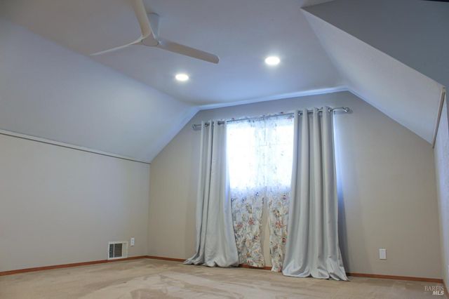 109 KEARNEY Way, Vacaville, CA 95687