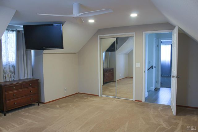 109 KEARNEY Way, Vacaville, CA 95687