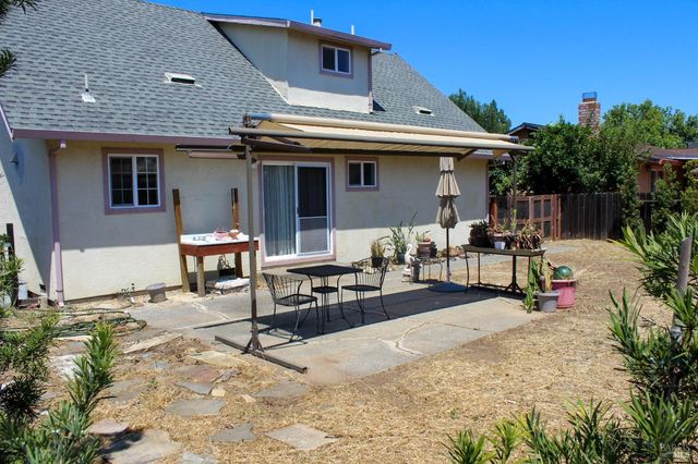 109 KEARNEY Way, Vacaville, CA 95687