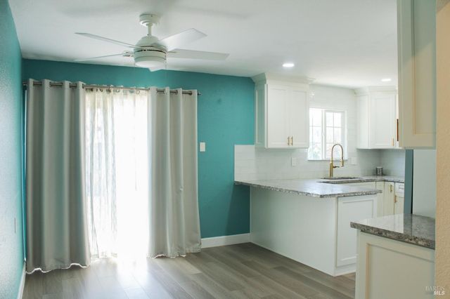 109 KEARNEY Way, Vacaville, CA 95687